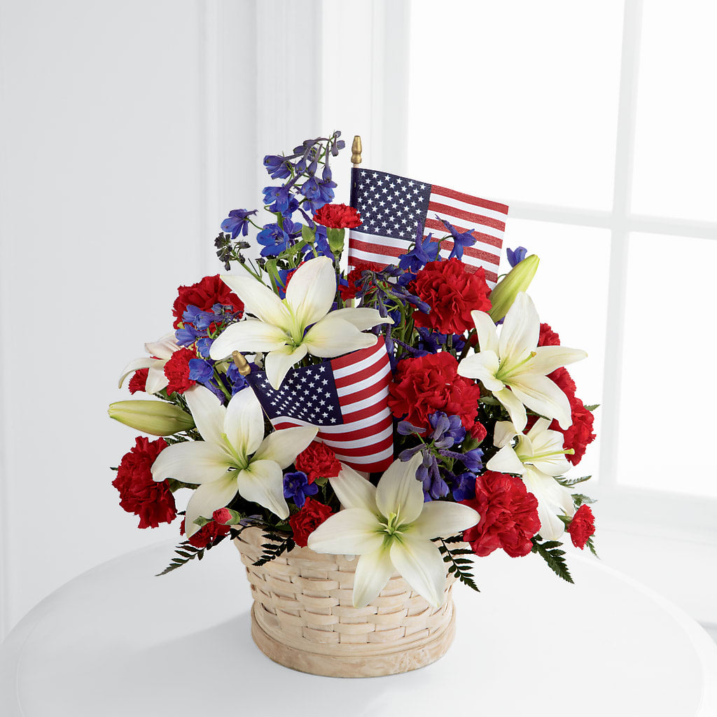 American Glory Bouquet – ILLUSIONS FLORAL & GIFTS LLC, Marshfield WI