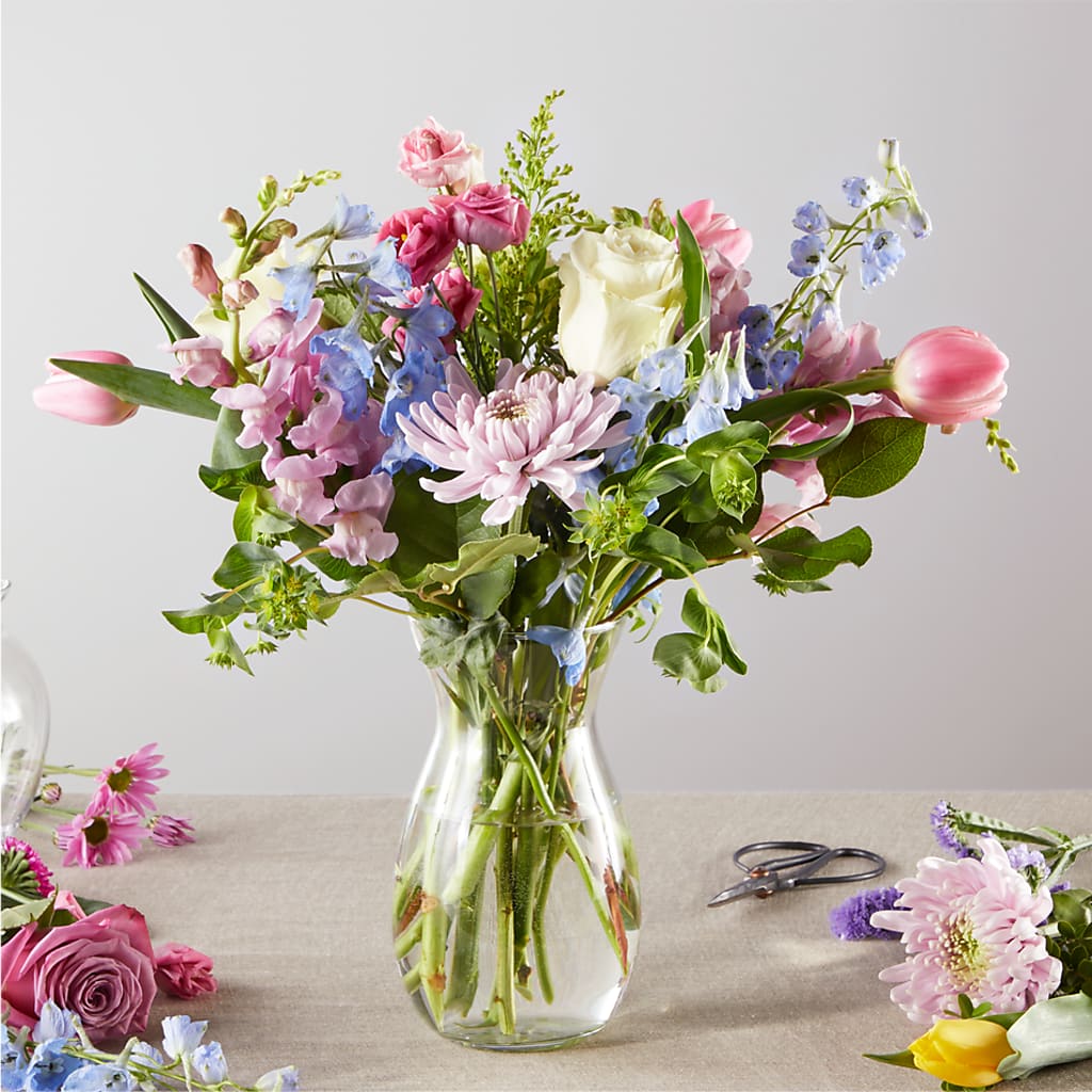 Pastel Tradition - A Florist Original – ILLUSIONS FLORAL & GIFTS LLC, Marshfield WI