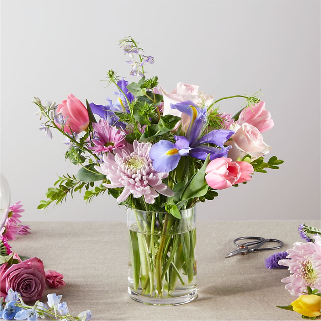 Pastel Tradition - A Florist Original – ILLUSIONS FLORAL & GIFTS LLC, Marshfield WI