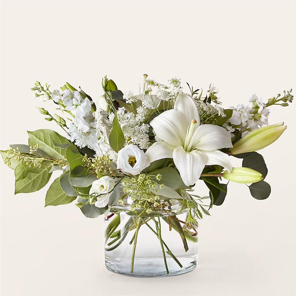 Alluring Elegance Bouquet – ILLUSIONS FLORAL & GIFTS LLC, Marshfield WI