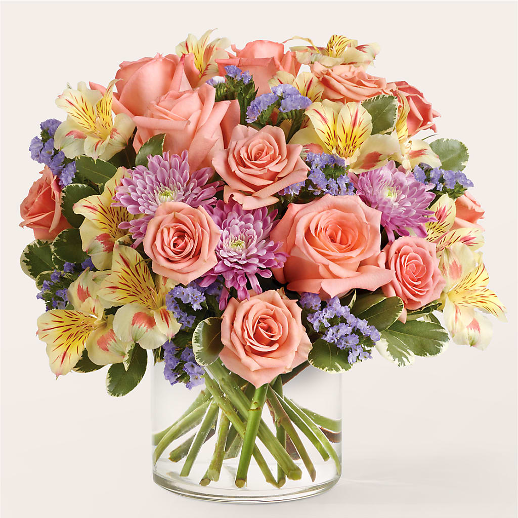 Candy Coated Bouquet – ILLUSIONS FLORAL & GIFTS LLC, Marshfield WI