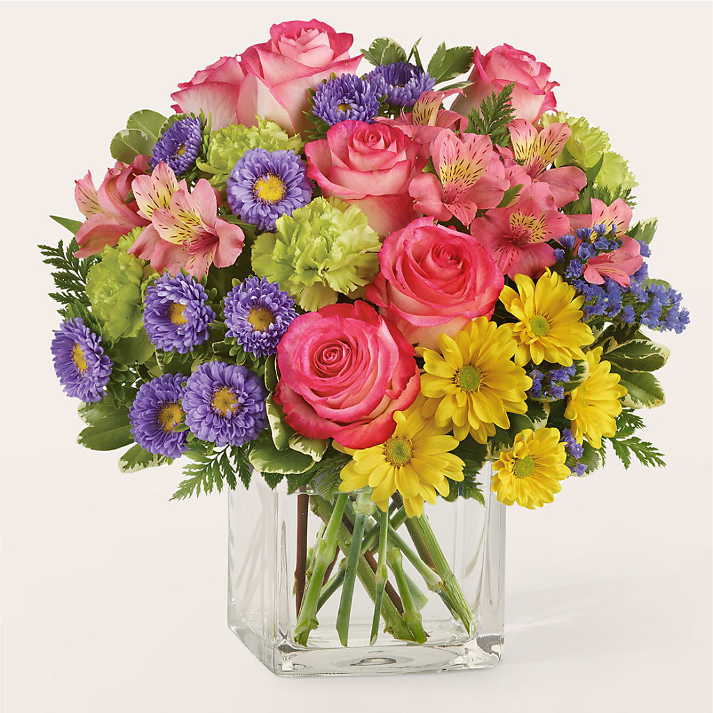 Candy Jar Bouquet – ILLUSIONS FLORAL & GIFTS LLC, Marshfield WI