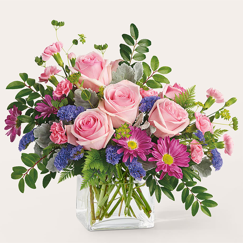 Starlet Bouquet – ILLUSIONS FLORAL & GIFTS LLC, Marshfield WI