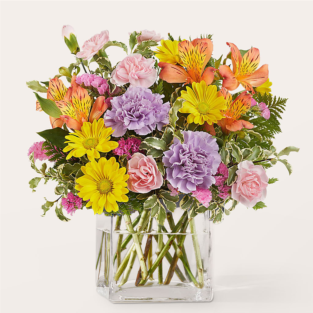 Shades of Happiness Bouquet – ILLUSIONS FLORAL & GIFTS LLC, Marshfield WI