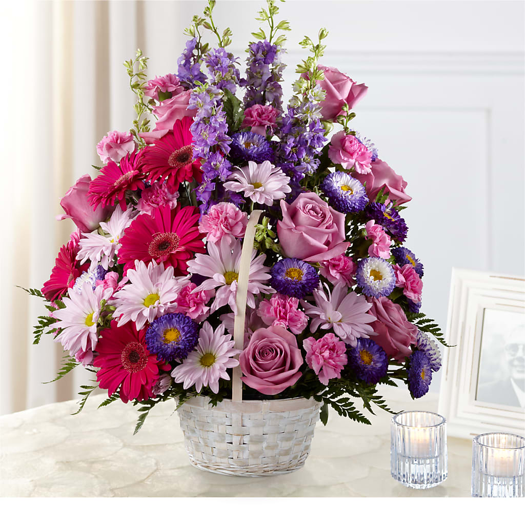 Pastel Peace Basket – ILLUSIONS FLORAL & GIFTS LLC, Marshfield WI