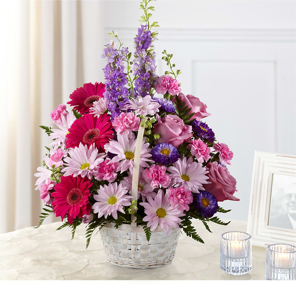 Pastel Peace Basket – ILLUSIONS FLORAL & GIFTS LLC, Marshfield WI