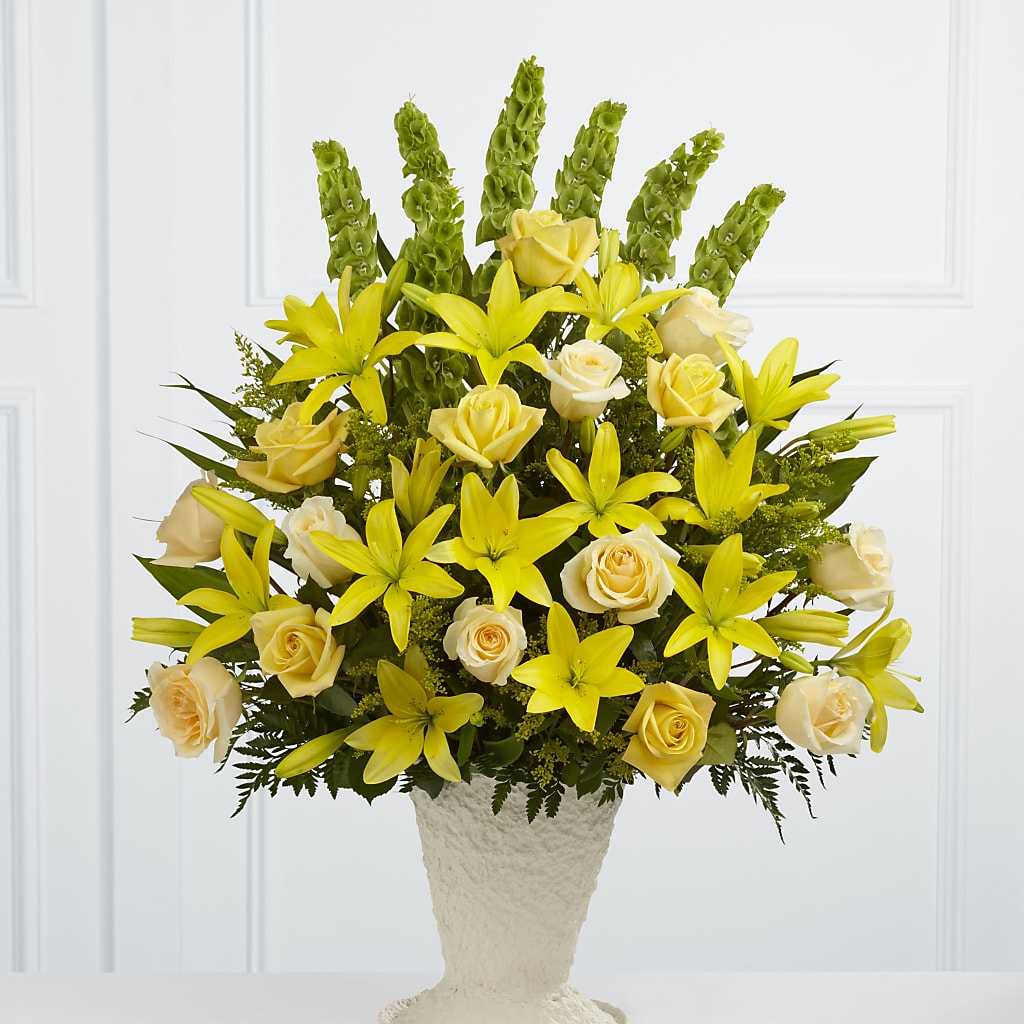 Golden Memories Arrangement – ILLUSIONS FLORAL & GIFTS LLC, Marshfield WI