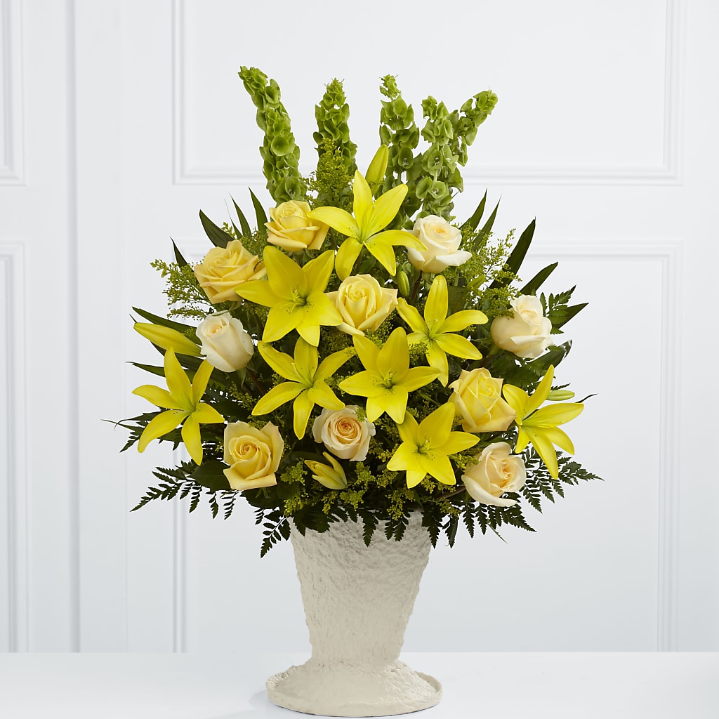 Golden Memories Arrangement – ILLUSIONS FLORAL & GIFTS LLC, Marshfield WI