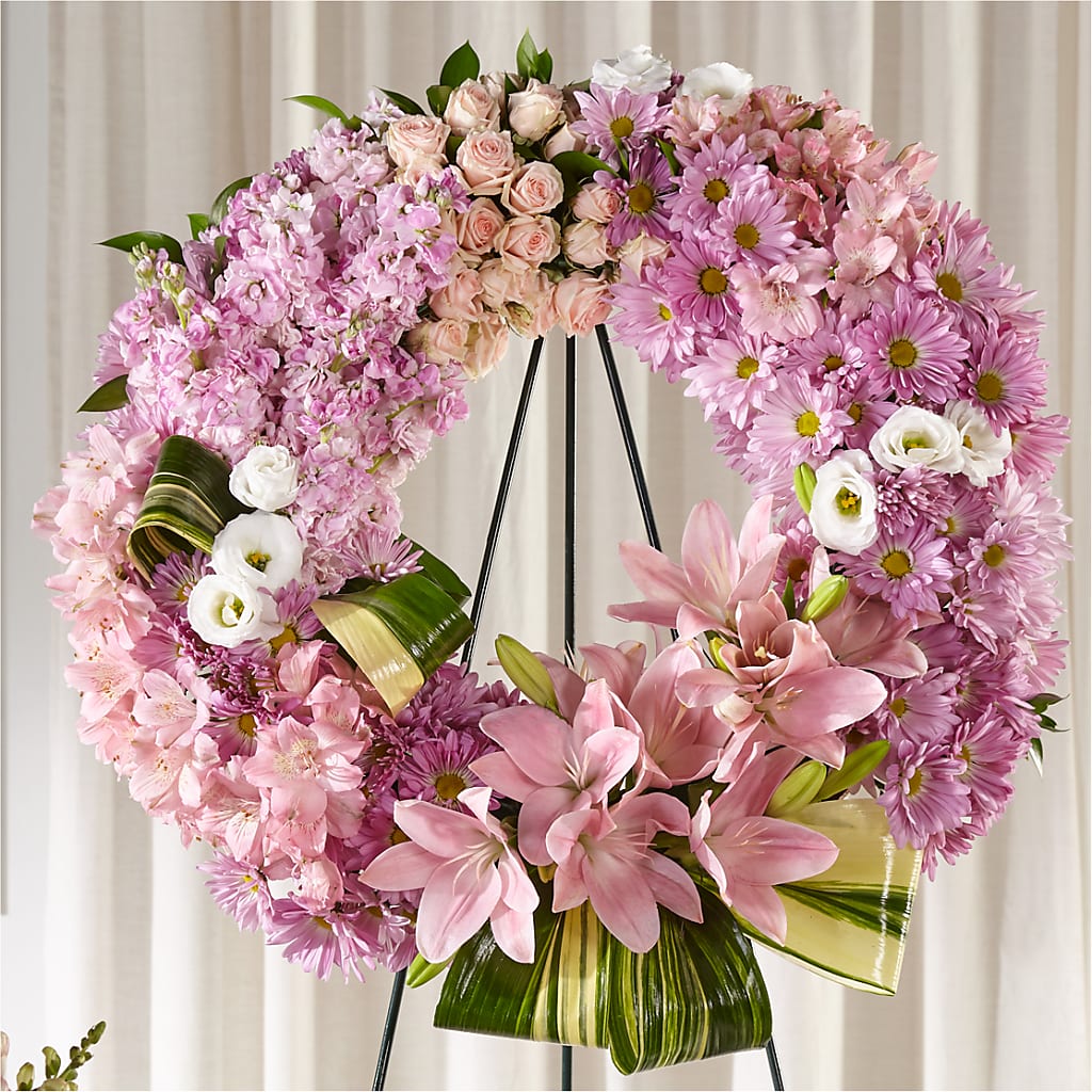 Gift of Warmth Wreath – ILLUSIONS FLORAL & GIFTS LLC, Marshfield WI