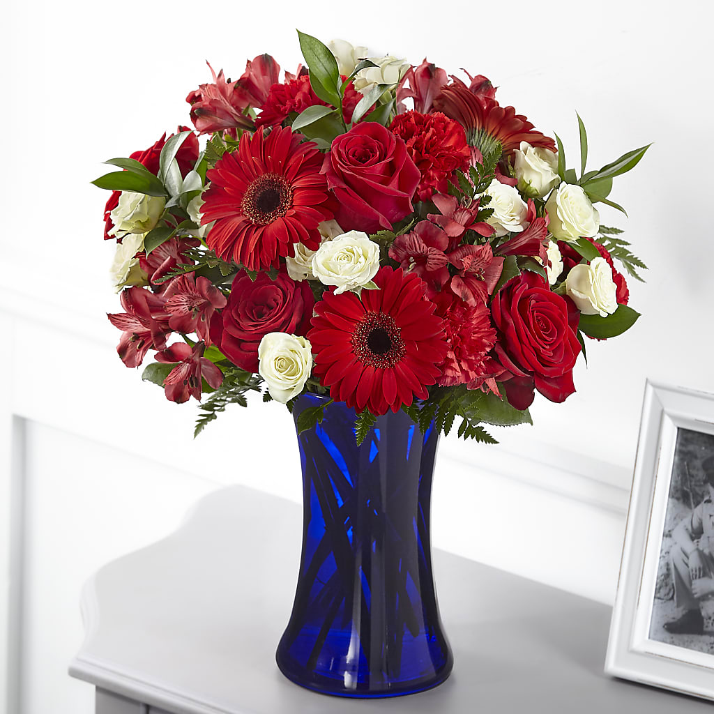 Hearts Embrace Bouquet – ILLUSIONS FLORAL & GIFTS LLC, Marshfield WI