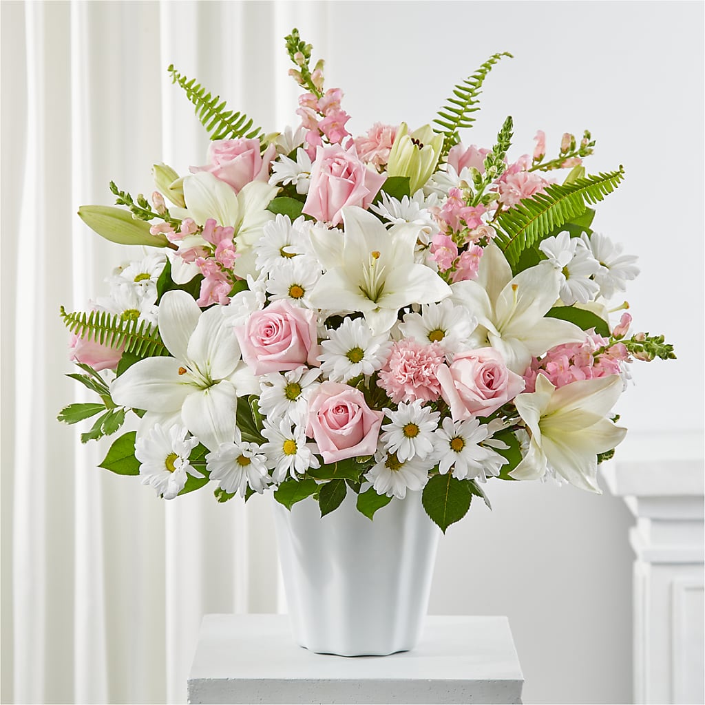 Soft Touch Tabletop Basket – ILLUSIONS FLORAL & GIFTS LLC, Marshfield WI