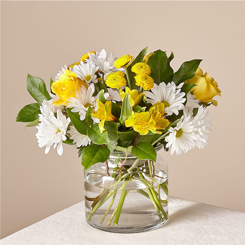 Sunny Sentiments Bouquet – ILLUSIONS FLORAL & GIFTS LLC, Marshfield WI