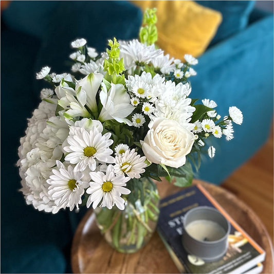 Classic Ivory – A Florist Original – ILLUSIONS FLORAL & GIFTS LLC, Marshfield WI
