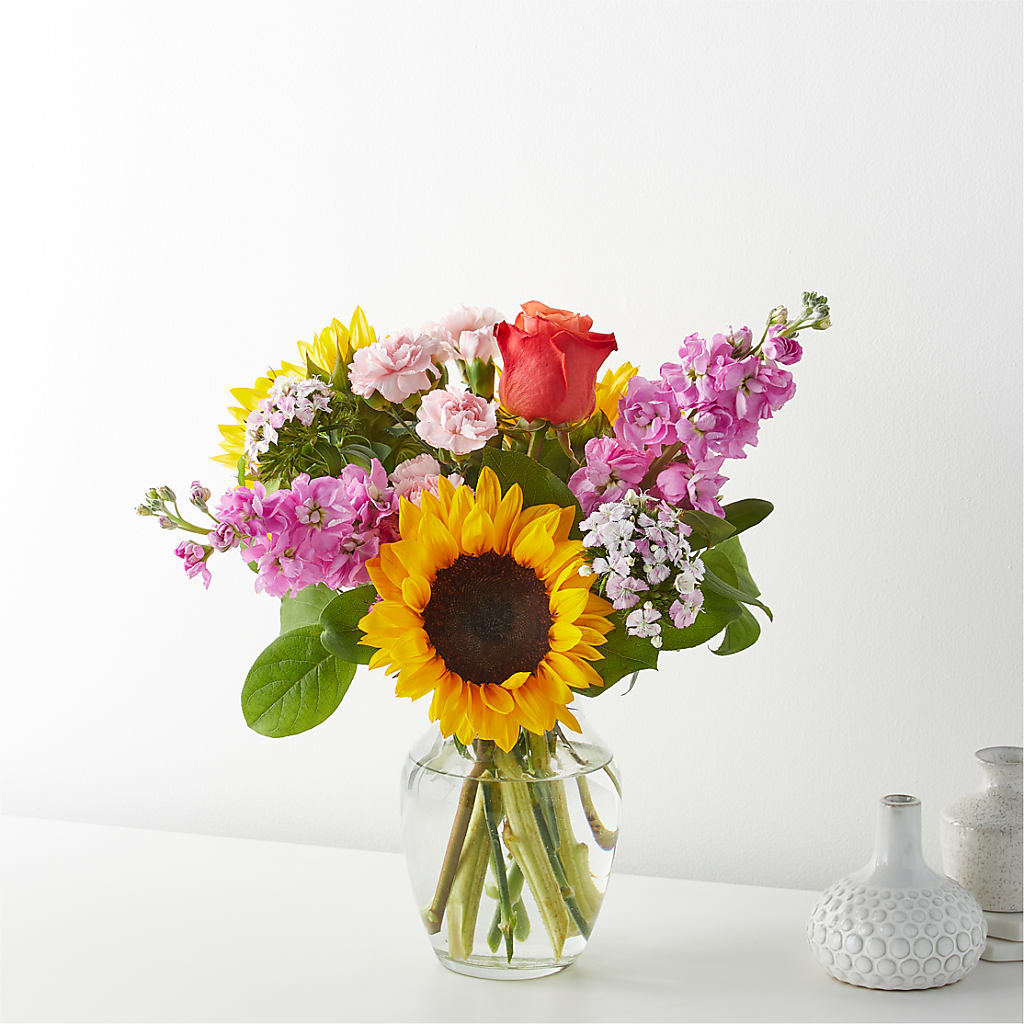 Yellow Brick Road Bouquet – ILLUSIONS FLORAL & GIFTS LLC, Marshfield WI