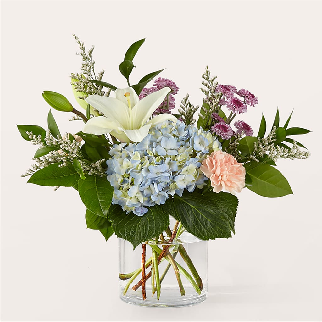 Slow Mornings Bouquet – ILLUSIONS FLORAL & GIFTS LLC, Marshfield WI