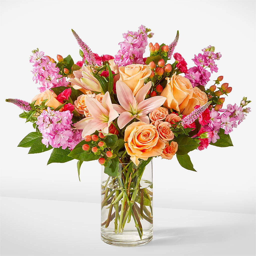 Bisous Bouquet – ILLUSIONS FLORAL & GIFTS LLC, Marshfield WI