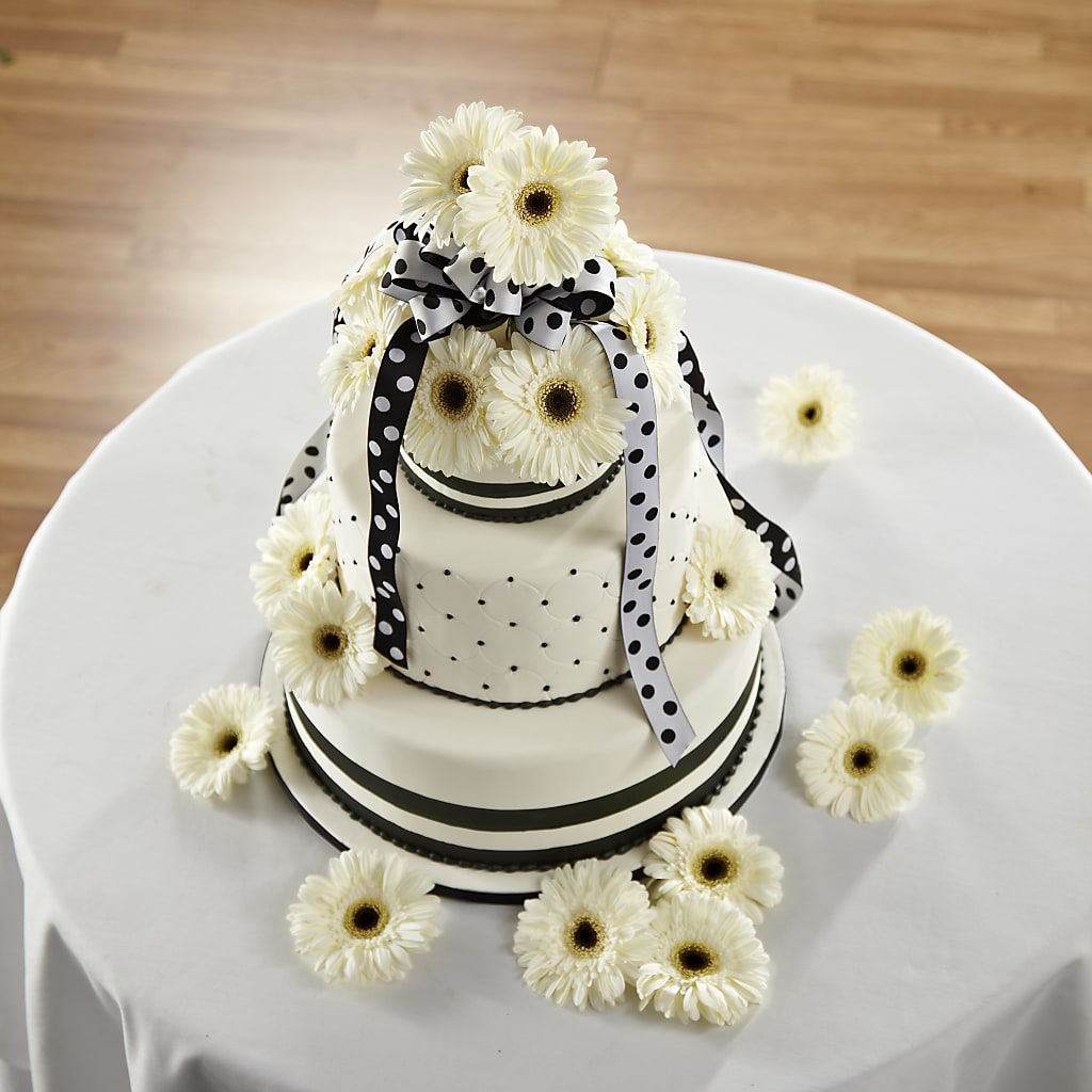Simple Sophistication Cake Décor – ILLUSIONS FLORAL & GIFTS LLC, Marshfield WI