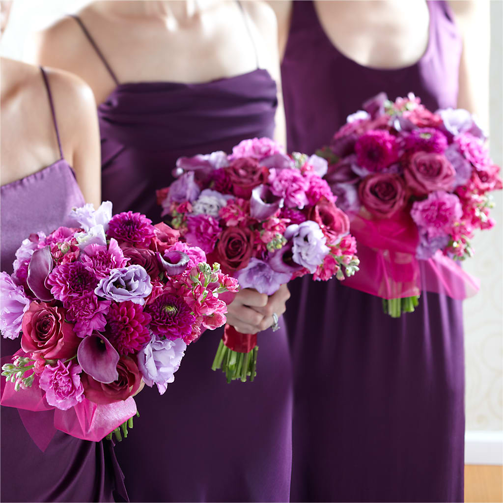 Bridesmaid's Garden Bouquet – ILLUSIONS FLORAL & GIFTS LLC, Marshfield WI