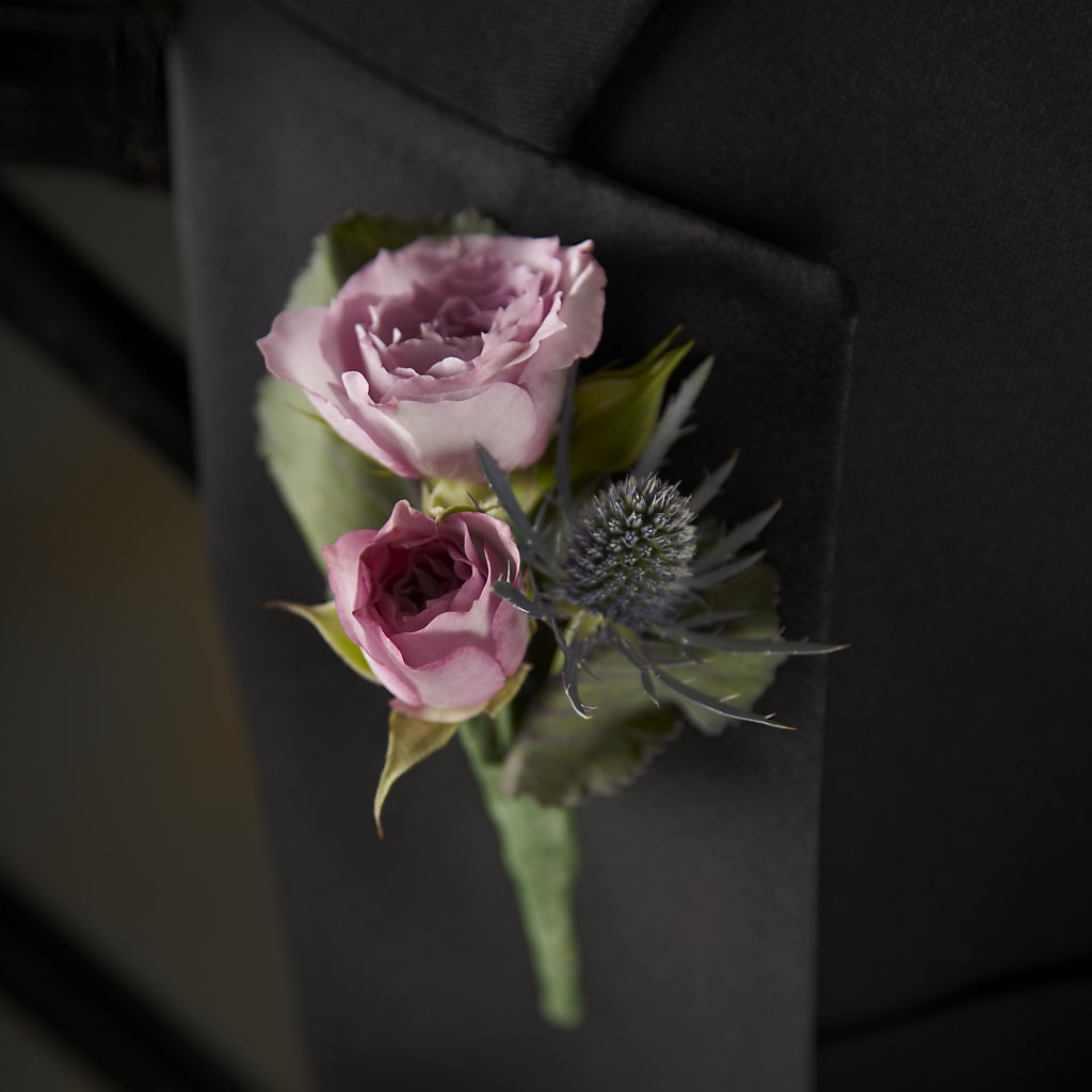 Veronica Boutonniere – ILLUSIONS FLORAL & GIFTS LLC, Marshfield WI