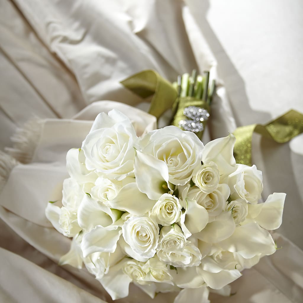 Serene Highness Bouquet – ILLUSIONS FLORAL & GIFTS LLC, Marshfield WI