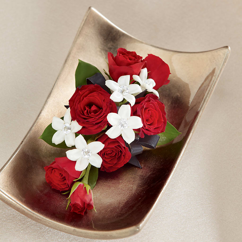 Poetry Corsage – ILLUSIONS FLORAL & GIFTS LLC, Marshfield WI