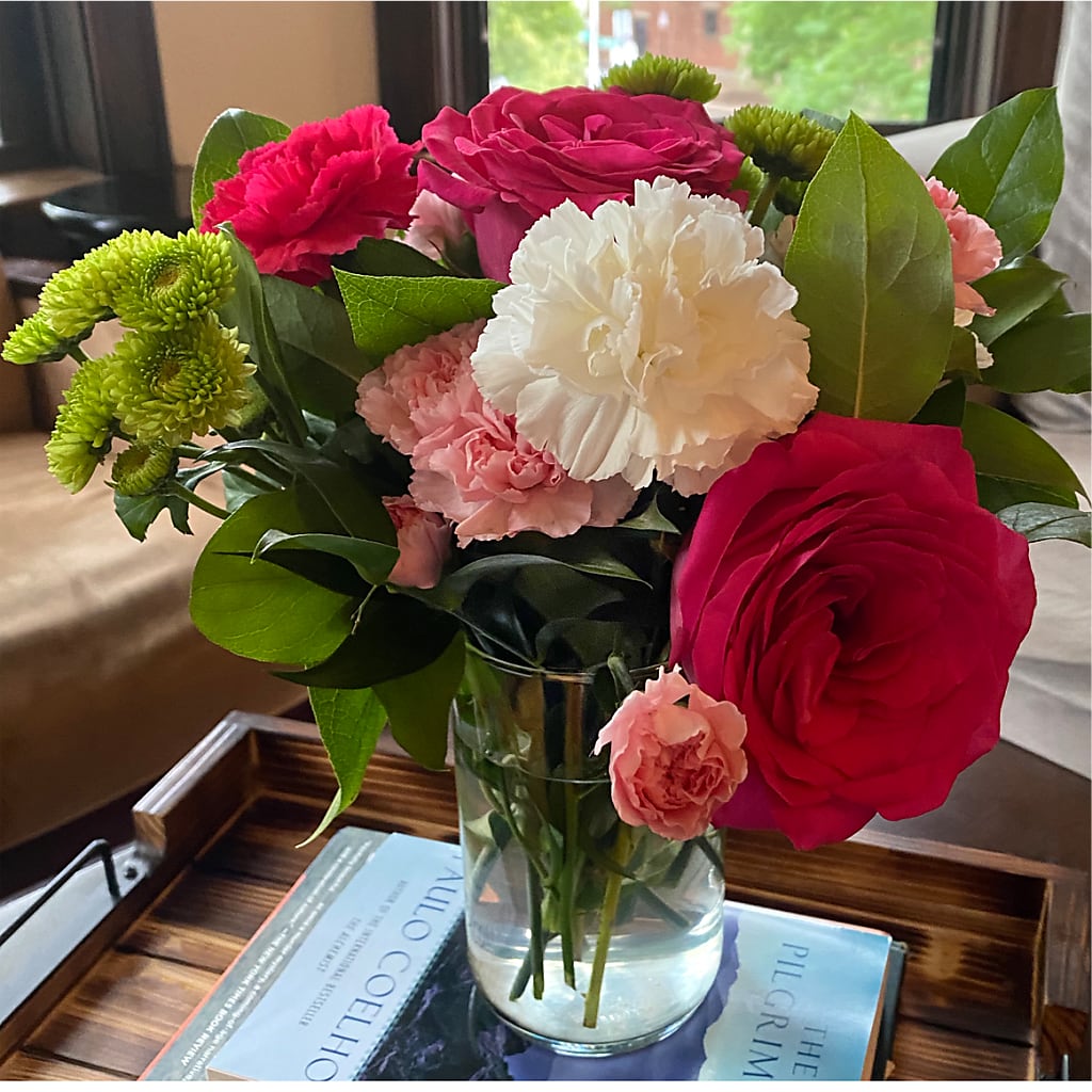 Sweet & Pretty Bouquet – ILLUSIONS FLORAL & GIFTS LLC, Marshfield WI