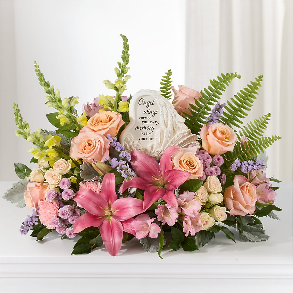 Gentle Light Arrangement – ILLUSIONS FLORAL & GIFTS LLC, Marshfield WI
