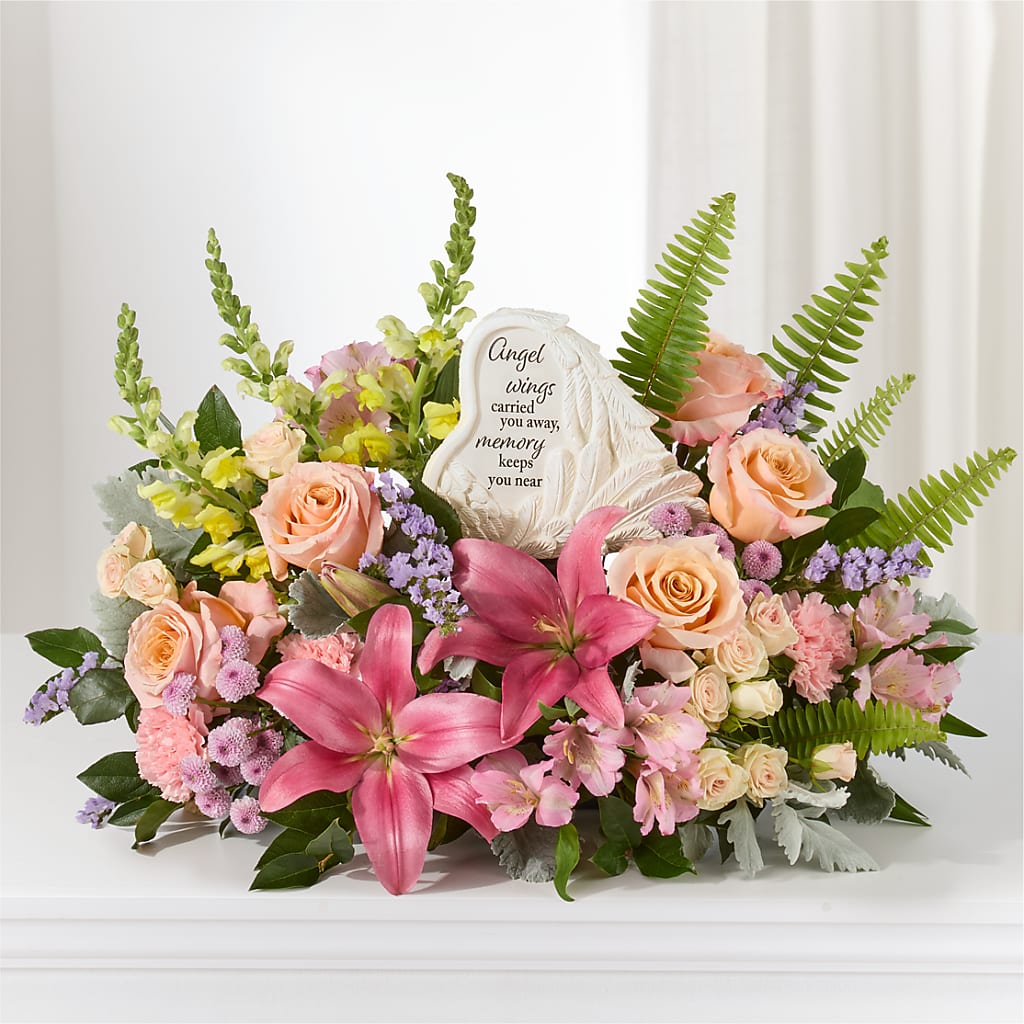 Gentle Light Arrangement – ILLUSIONS FLORAL & GIFTS LLC, Marshfield WI
