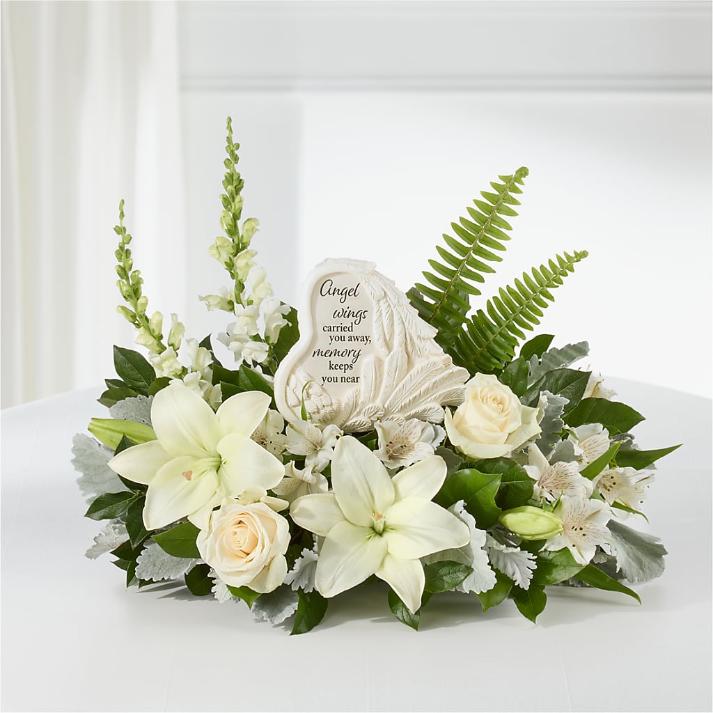 Holding You Close Arrangement – ILLUSIONS FLORAL & GIFTS LLC, Marshfield WI