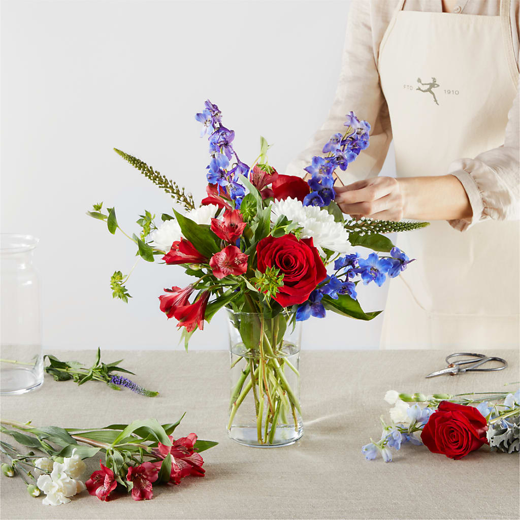 Star Spangled - A Florist Original – ILLUSIONS FLORAL & GIFTS LLC, Marshfield WI