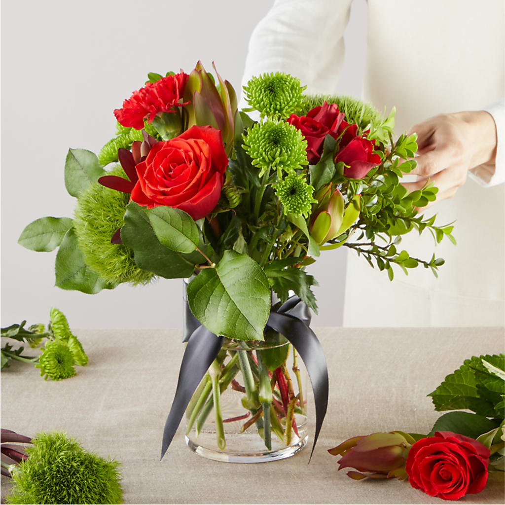 Heritage Kindle – A Florist Original – ILLUSIONS FLORAL & GIFTS LLC, Marshfield WI