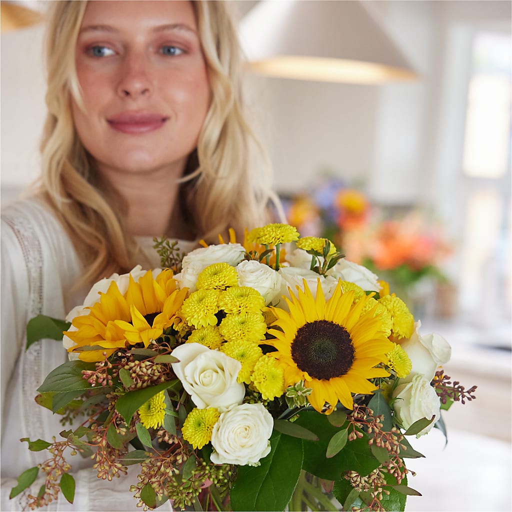 Luminous Morning Bouquet – ILLUSIONS FLORAL & GIFTS LLC, Marshfield WI