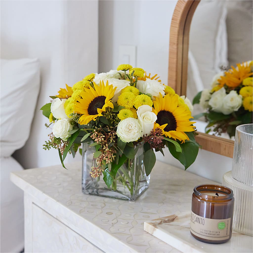 Luminous Morning Bouquet – ILLUSIONS FLORAL & GIFTS LLC, Marshfield WI