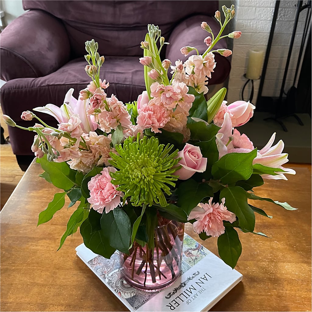 Pretty in Pink Bouquet – ILLUSIONS FLORAL & GIFTS LLC, Marshfield WI