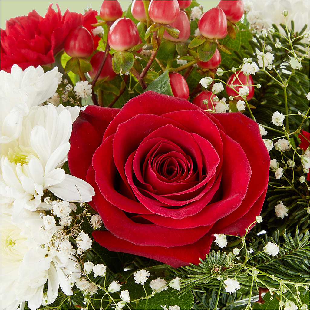 Chance of Flurries Bouquet – ILLUSIONS FLORAL & GIFTS LLC, Marshfield WI