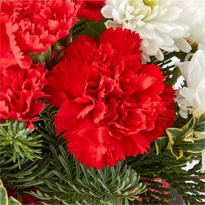 Christmas Market Bouquet – ILLUSIONS FLORAL & GIFTS LLC, Marshfield WI