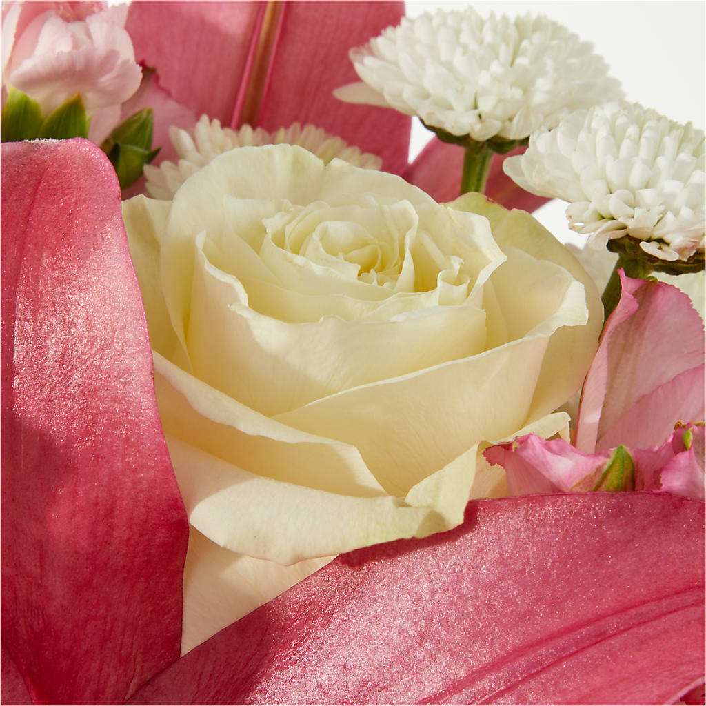Piece of Cake Bouquet – ILLUSIONS FLORAL & GIFTS LLC, Marshfield WI