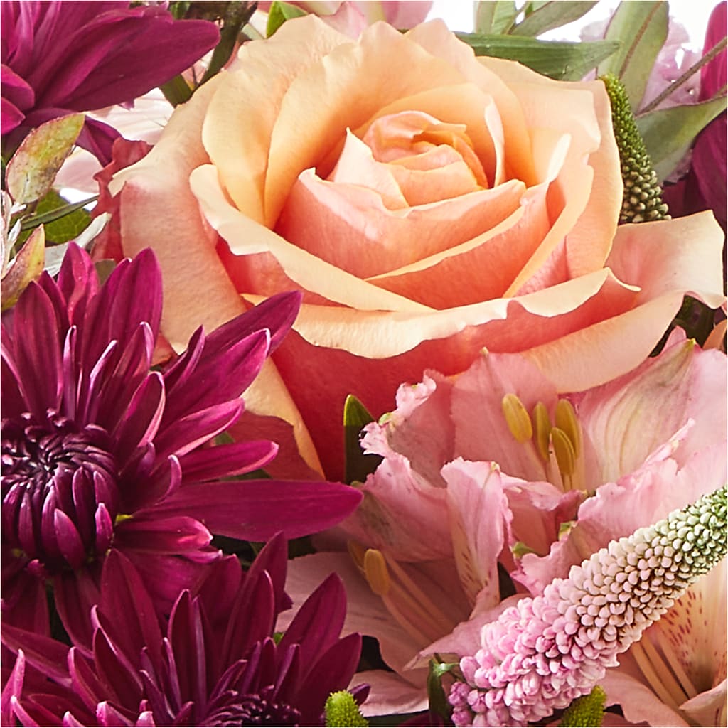 Berry Cobbler Bouquet – ILLUSIONS FLORAL & GIFTS LLC, Marshfield WI