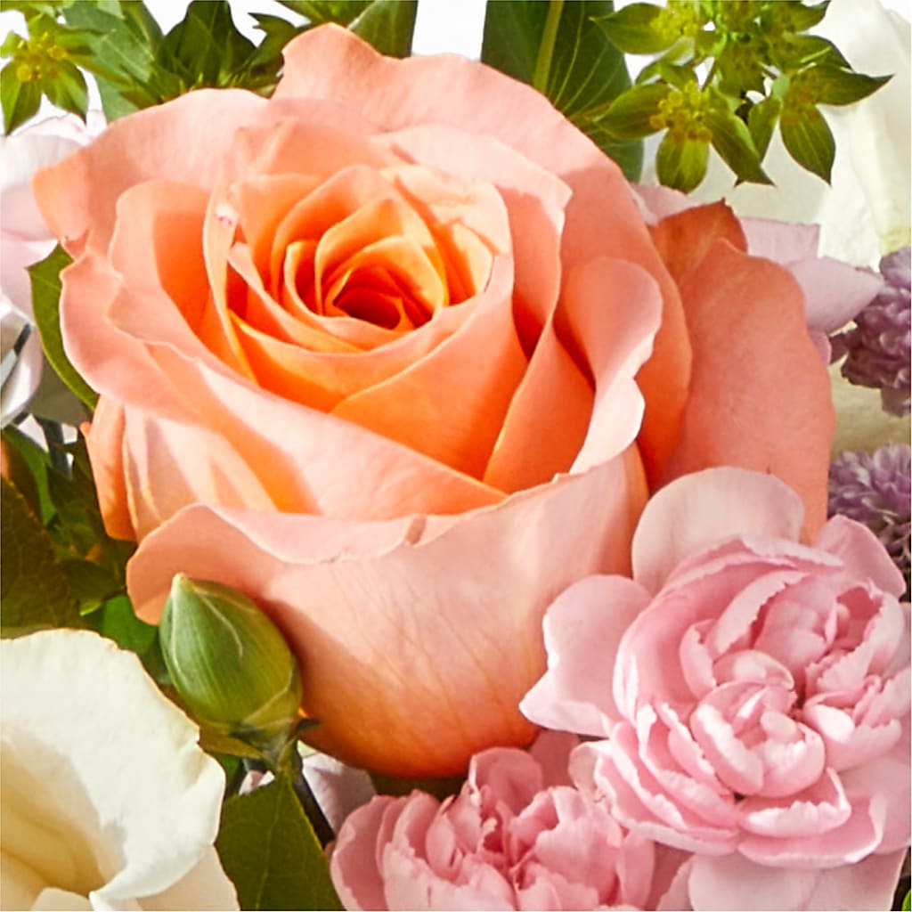 French Market Bouquet – ILLUSIONS FLORAL & GIFTS LLC, Marshfield WI