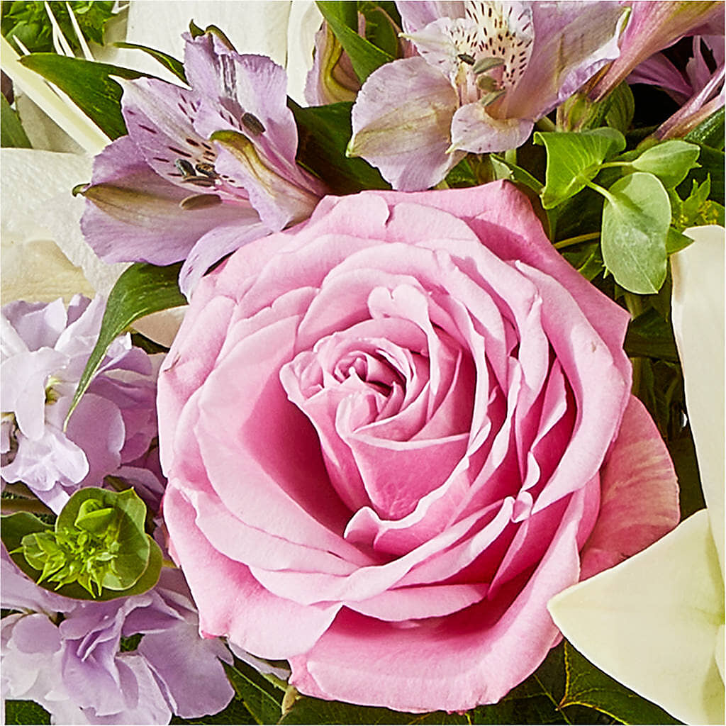 Daydreamer Bouquet – ILLUSIONS FLORAL & GIFTS LLC, Marshfield WI