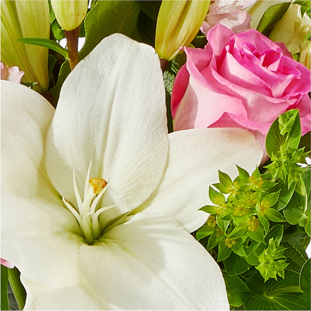 Fondly Bouquet – ILLUSIONS FLORAL & GIFTS LLC, Marshfield WI