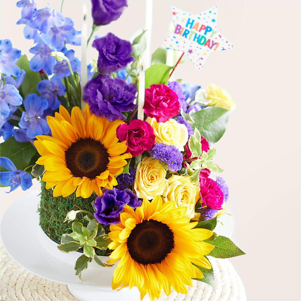 Star of the Day Floral Cake – ILLUSIONS FLORAL & GIFTS LLC, Marshfield WI