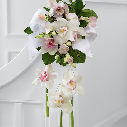Perfect Entrance Pew Arrangement – ILLUSIONS FLORAL & GIFTS LLC, Marshfield WI